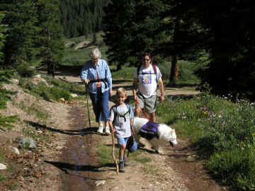 hike11.jpg (68811 bytes)
